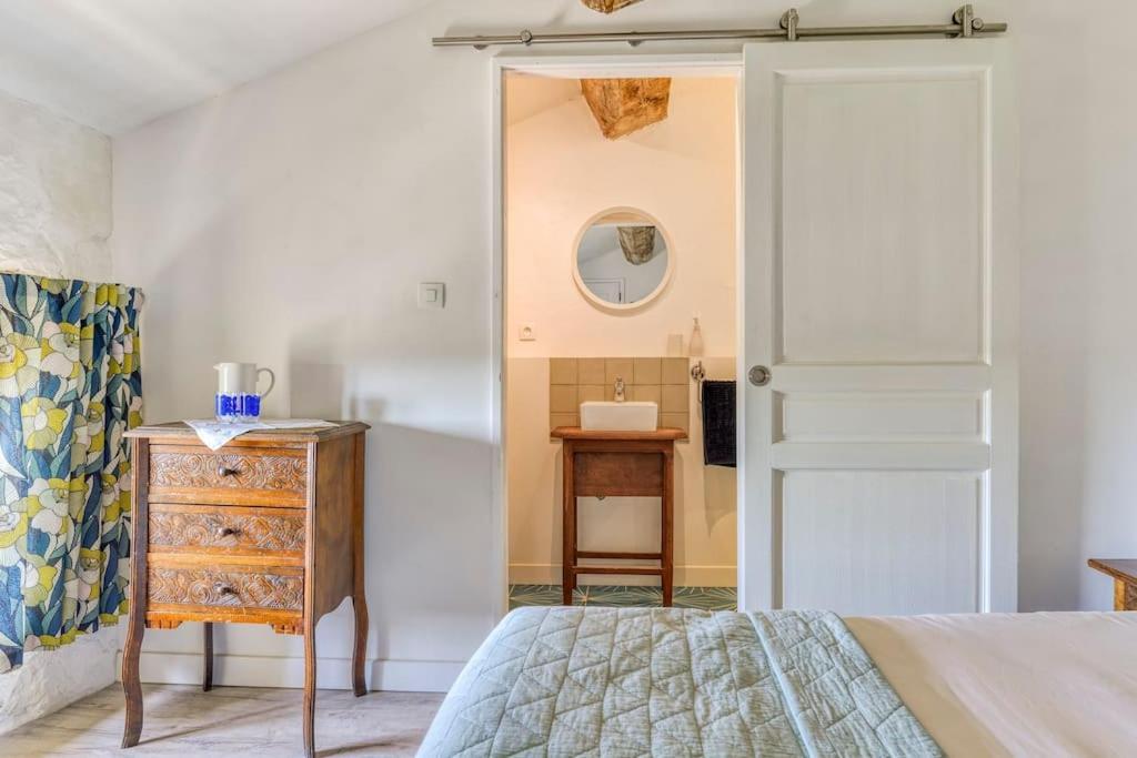 Bed and Breakfast La Calade Montouliers Esterno foto