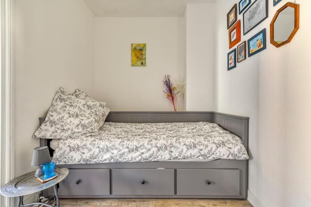 Bed and Breakfast La Calade Montouliers Esterno foto